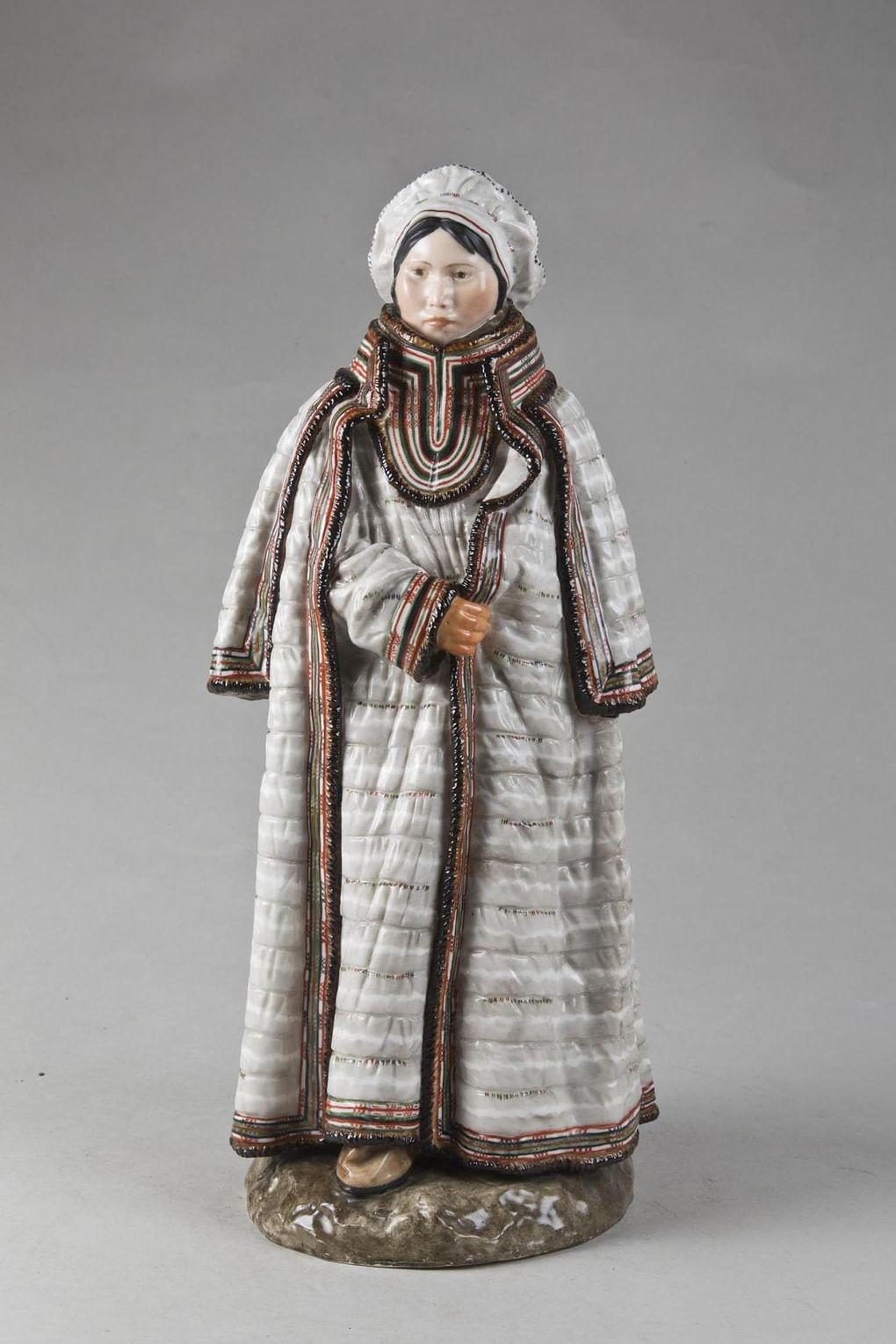 Скульптура «Алеутская женщина». Серия «Народности России». 1913. Государственный Эрмитаж, Санкт-Петербург