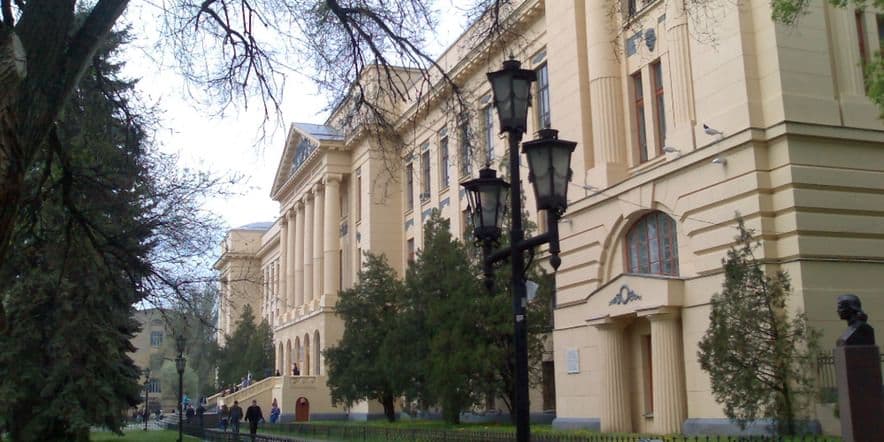 Основное изображение для учреждения Комплекс зданий Донского политехнического института в Новочеркасске