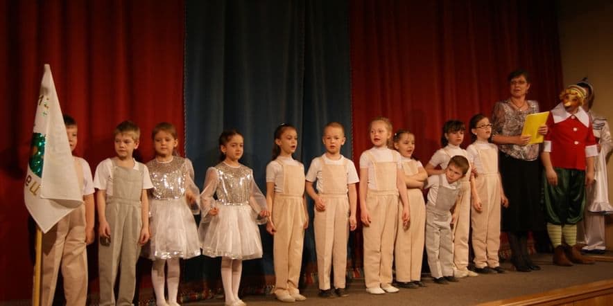 Основное изображение для события V Фестиваль самодеятельных детских театров кукол «Кукольная страна»