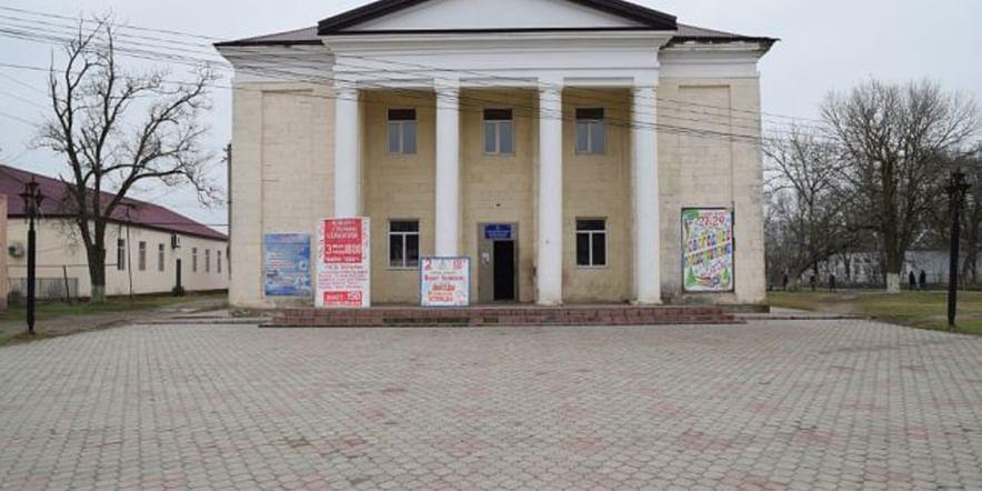 Основное изображение для учреждения Ногайский драматический театр
