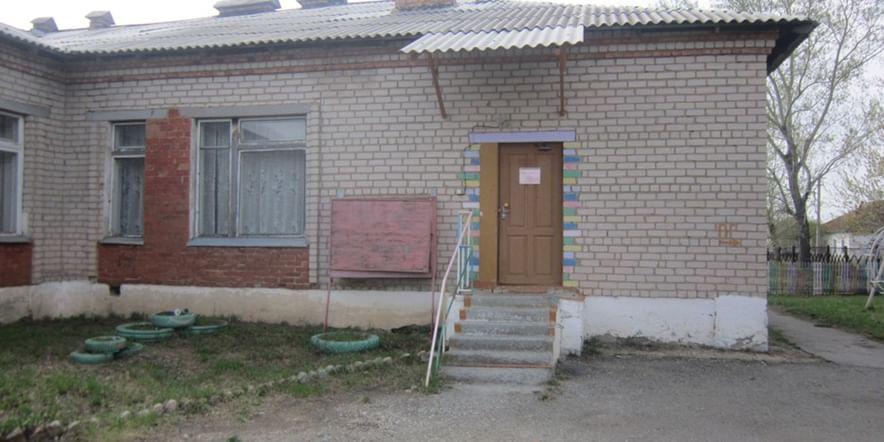 Основное изображение для учреждения Клубовская сельская библиотека