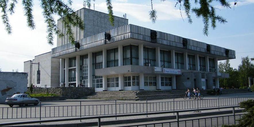 Основное изображение для учреждения Дзержинский театр драмы