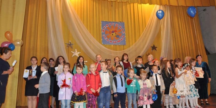 Основное изображение для учреждения Октябрьский сельский дом культуры