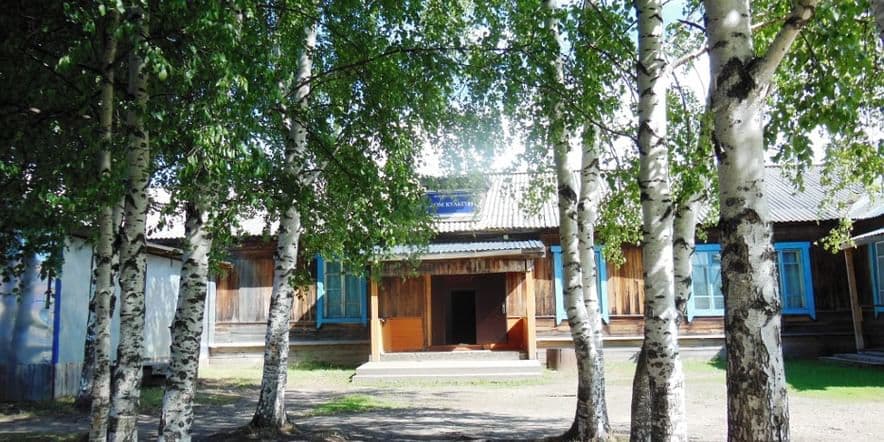 Основное изображение для учреждения Новоселовский дом культуры