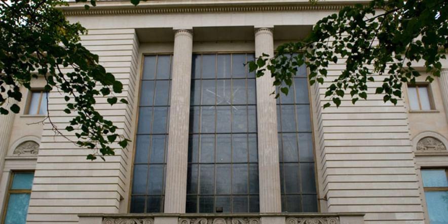 Основное изображение обзора объекта "Здание посольства России в Берлине"