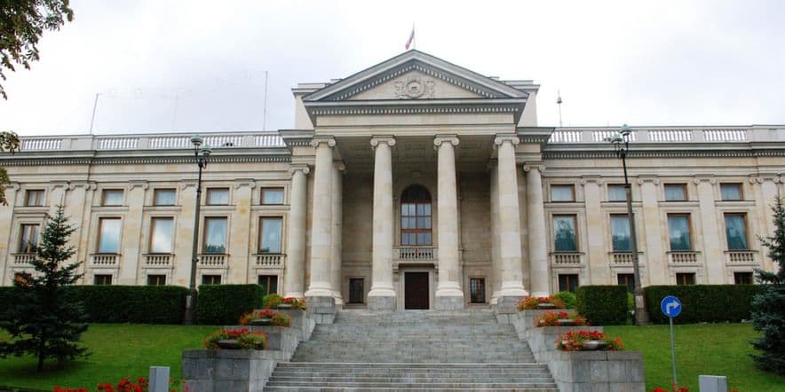 Основное изображение обзора объекта "Здание посольства России в Варшаве"