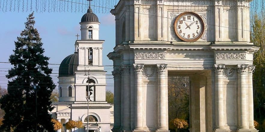 Основное изображение обзора объекта "Арка Победы (Святые ворота, Триумфальная арка)"