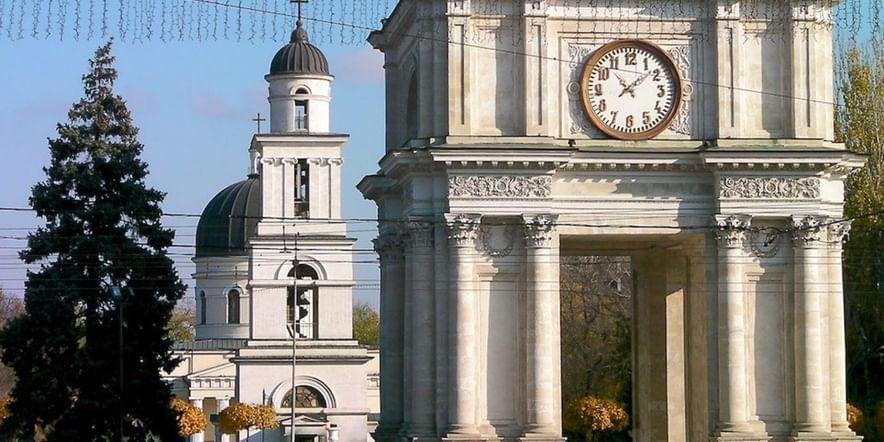 Основное изображение обзора объекта "Арка Победы (Святые ворота, Триумфальная арка)"