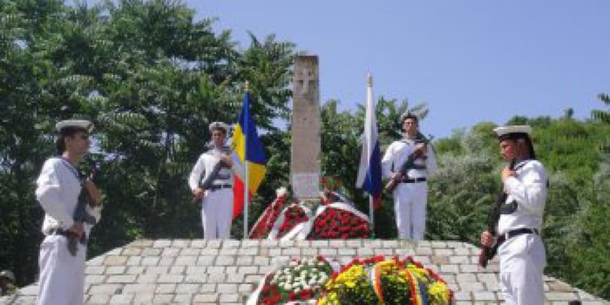 Основное изображение обзора объекта "Памятник русским солдатам в деревне Гарвэн"