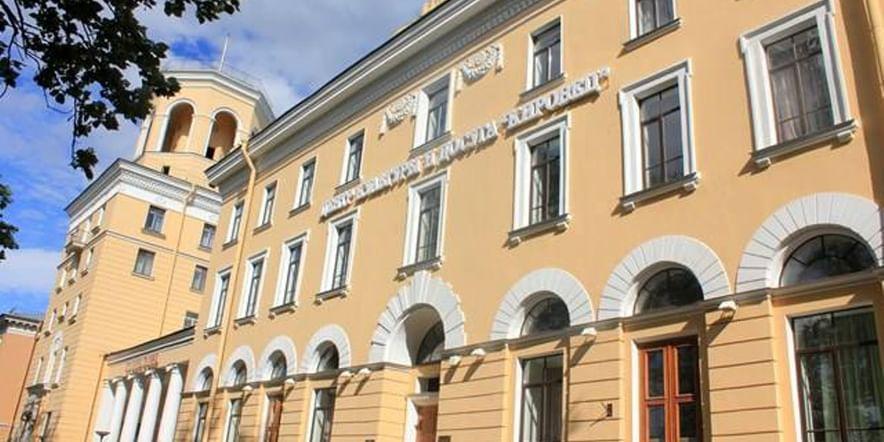 Основное изображение для учреждения Центр культуры и досуга «Кировец»