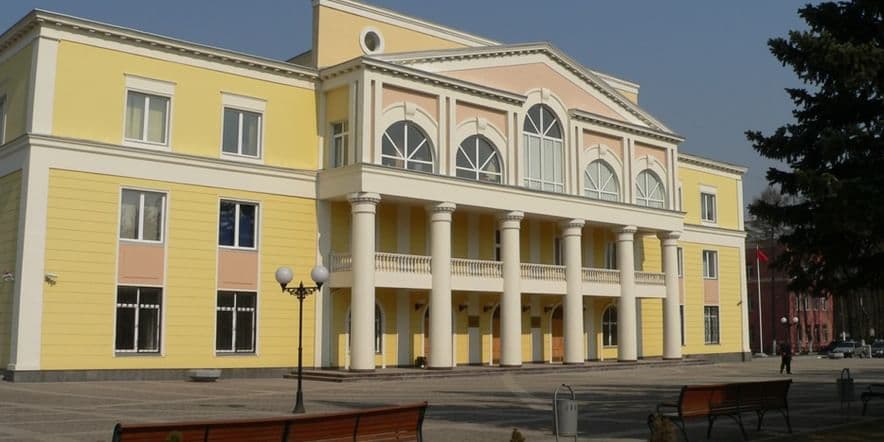 Основное изображение для учреждения Долгопрудненский дом культуры «Вперед»