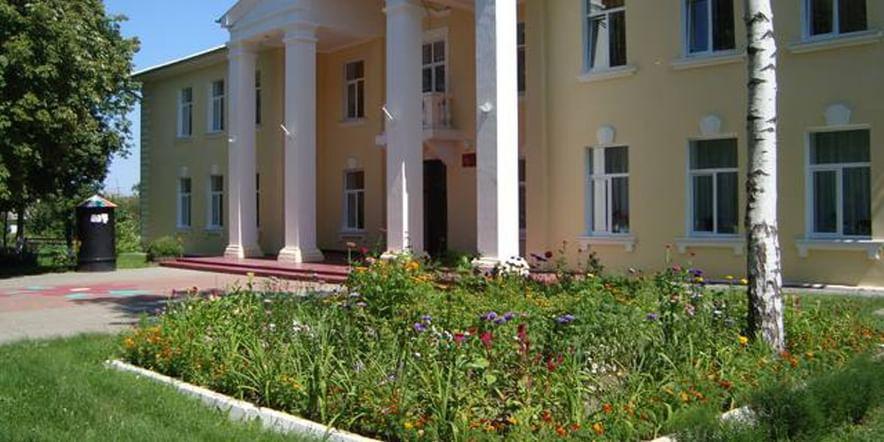 Основное изображение для учреждения Великомихайловский центр культурного развития
