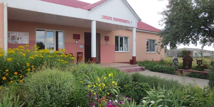 Основное изображение для учреждения Ржавецкий сельский дом культуры