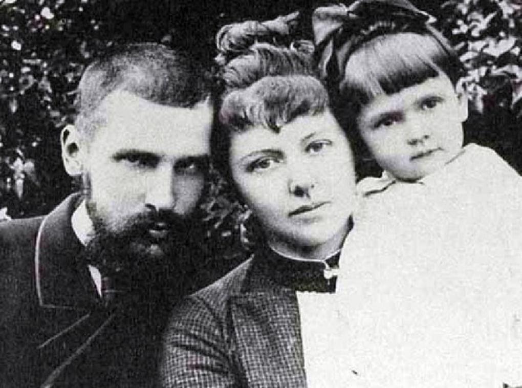 Пётр Столыпин с супругой Ольгой и их дочерью Марией. 1889. Фотография: latifundist.com