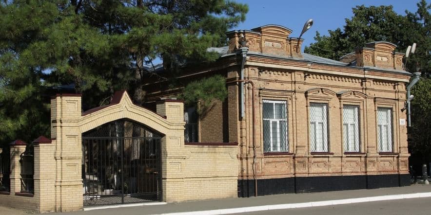 Основное изображение для учреждения Старощербиновский историко-краеведческий музей им. М.М. Постернак
