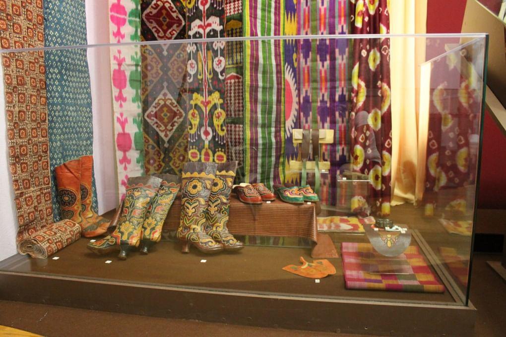 Узорчатая кожаная обувь казанских мастеров