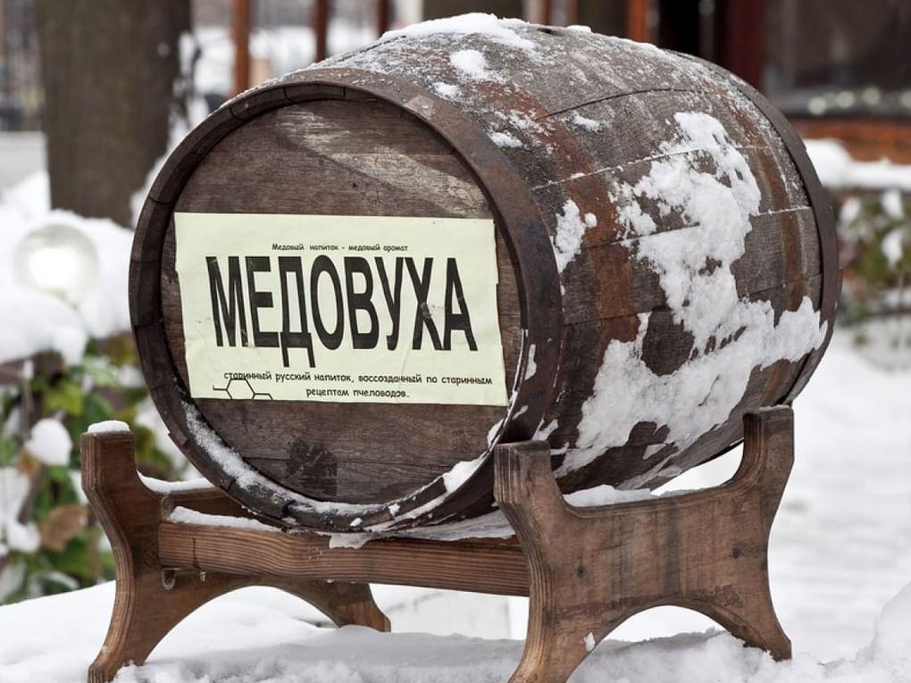 Бочонок с медовухой. Фотография: P. Parmenov / фотобанк «Лори»