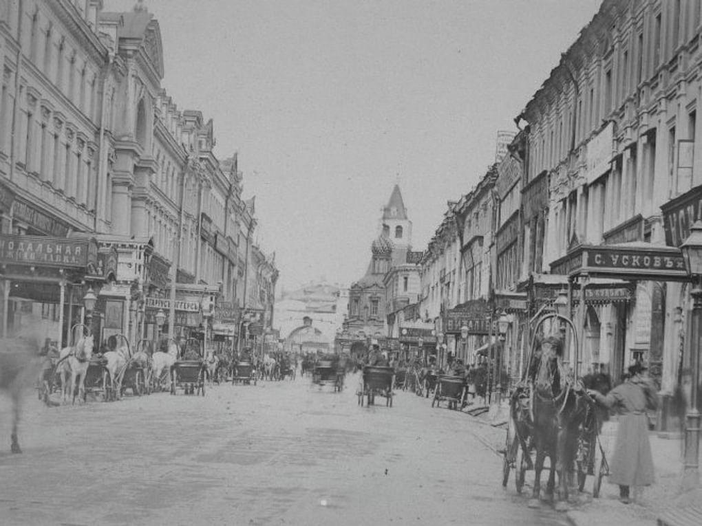 Гостиница «Славянский базар» на Никольской улице. Москва, 1875–1883 годы. Фотография: Мультимедиа Арт Музей, Москва