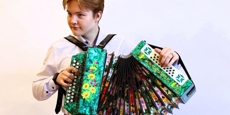 Основное изображение для события Концерт юного гармониста Алексея Ходаковского