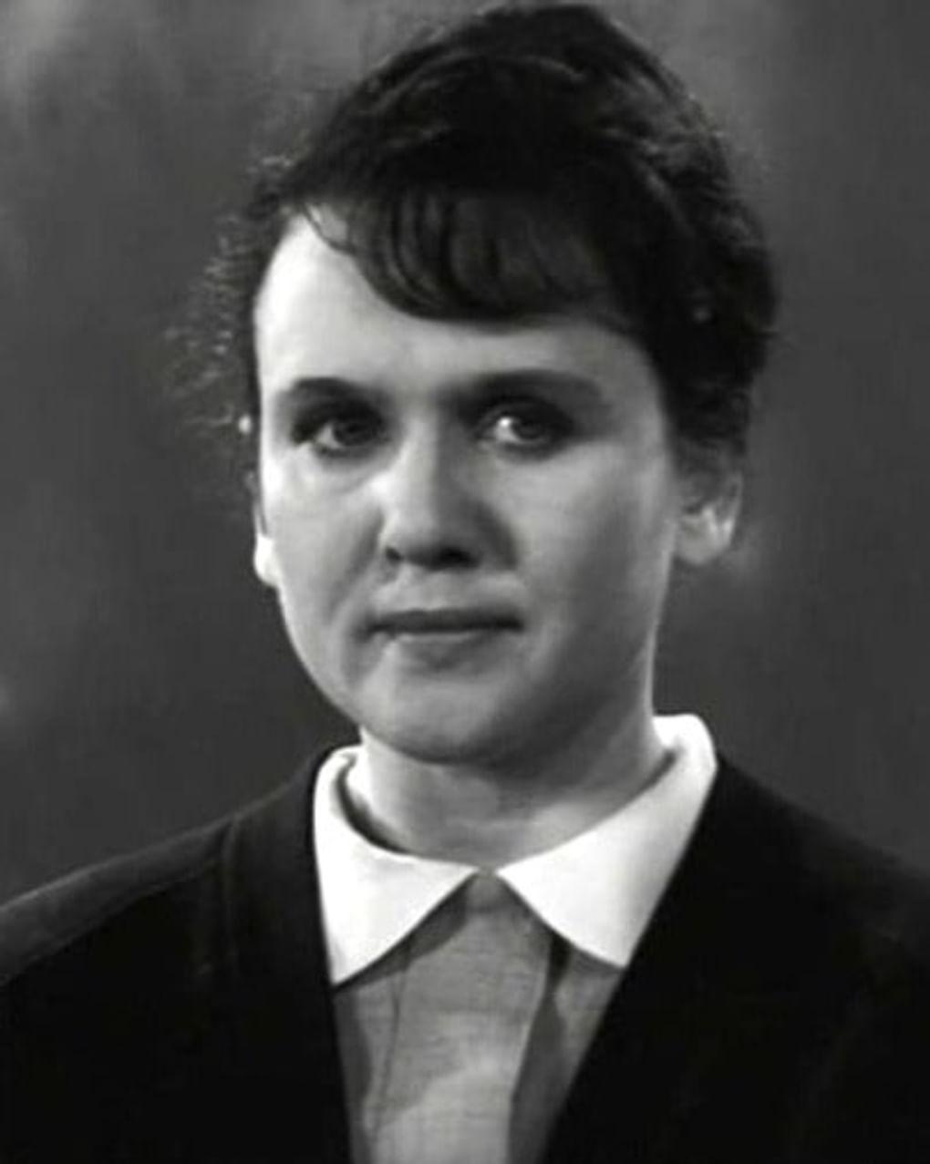 Галина Орлова — жена Николая Еременко — старшего — в роли Марьи Ивановны в художественном фильме Владимира Стрельцова «Павлик» (1964)