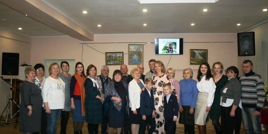Основное изображение для события Выставка картин семьи Борисенко «Мир глазами нашей семьи»