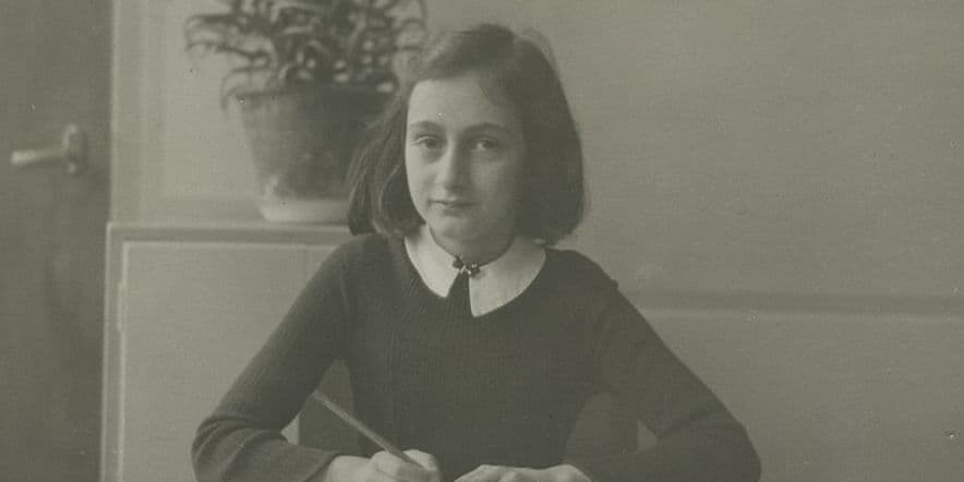 Основное изображение для события Выставка «Анна Франк. Дневники Холокоста»