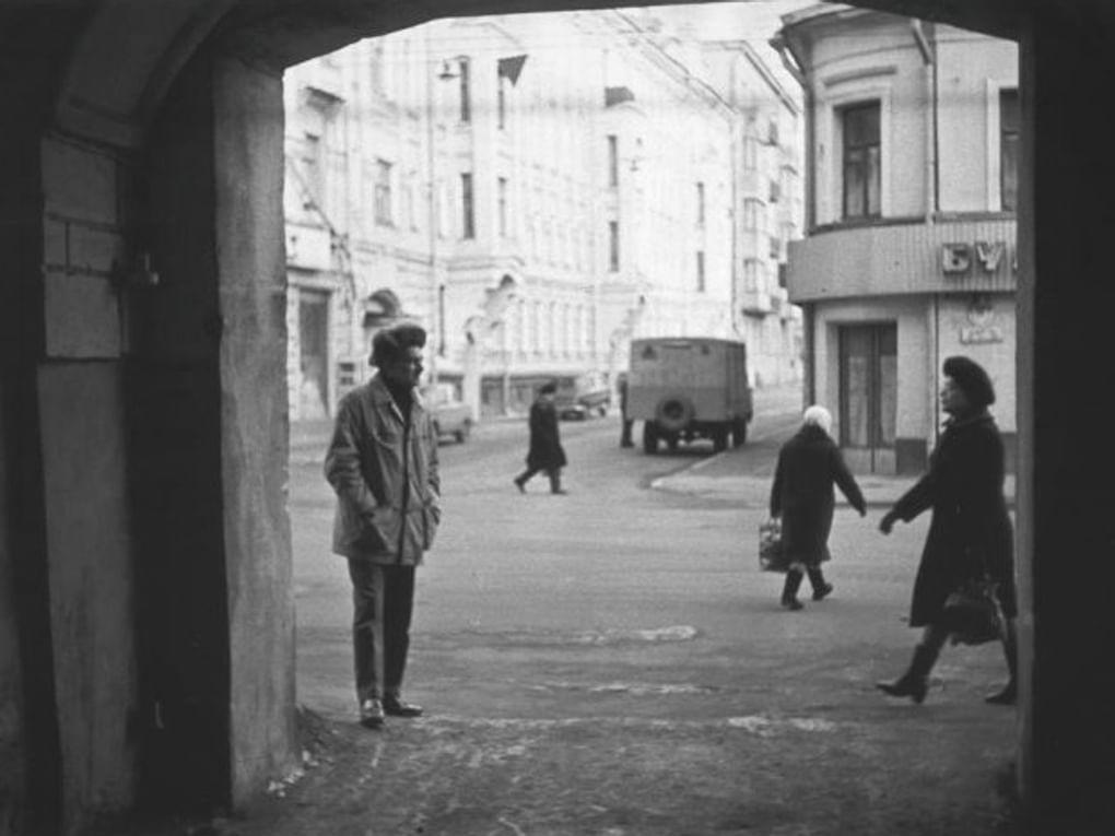 Булат Окуджава. Москва, 1976 год. Фотография: Николай Лаврентьев / Мультимедиа Арт Музей, Москва