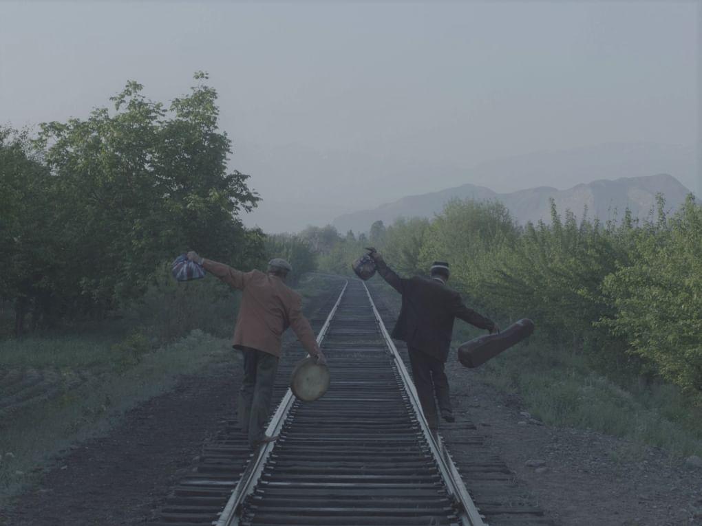 Кадр из художественного фильма Мухиддина Музаффара «Фортуна» (2022)