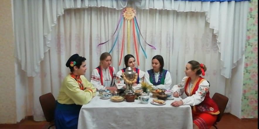 Основное изображение для события Фольклорные посиделки «Песня русская- душа народная»