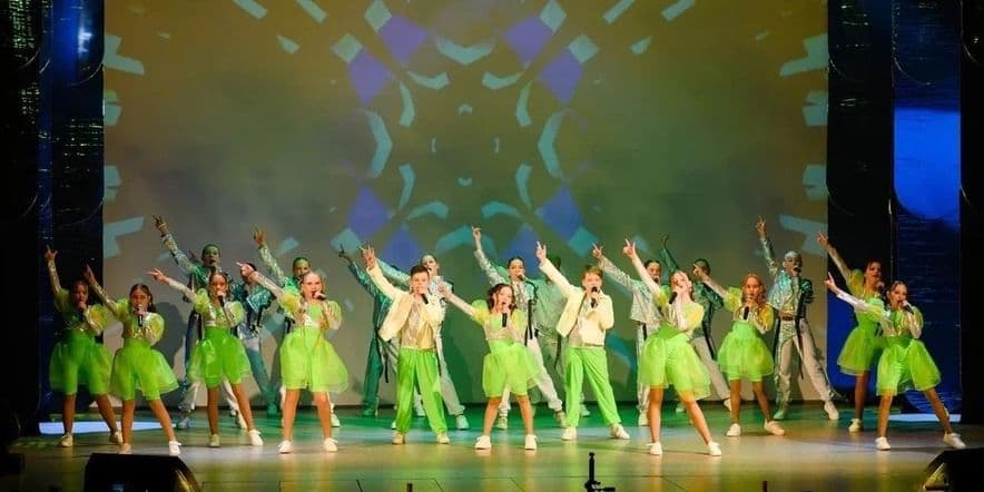 Основное изображение для события Отчетный концерт детского театра песни «Амега»