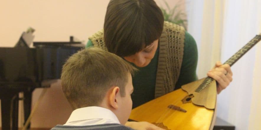 Основное изображение для события Жюри конкурса «Лучший открытый урок» для преподавателей по классу народных инструментов
