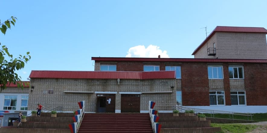 Основное изображение для учреждения Карагайский районный дом культуры и досуга