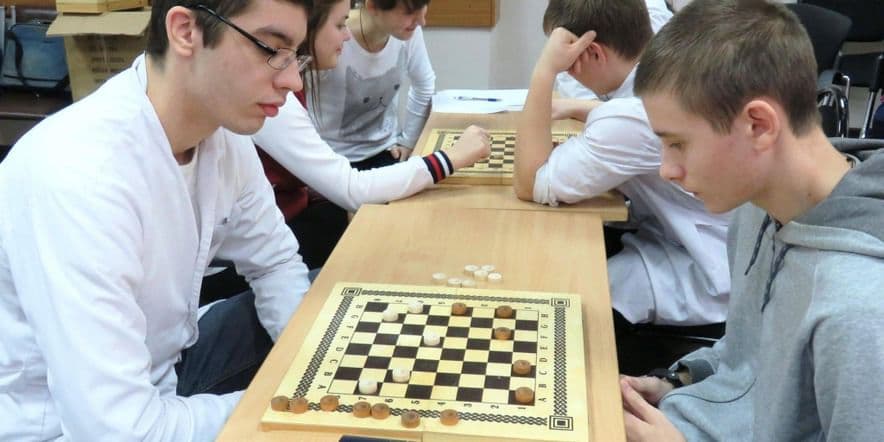 Основное изображение для события Турнир по шахматам и шашкам