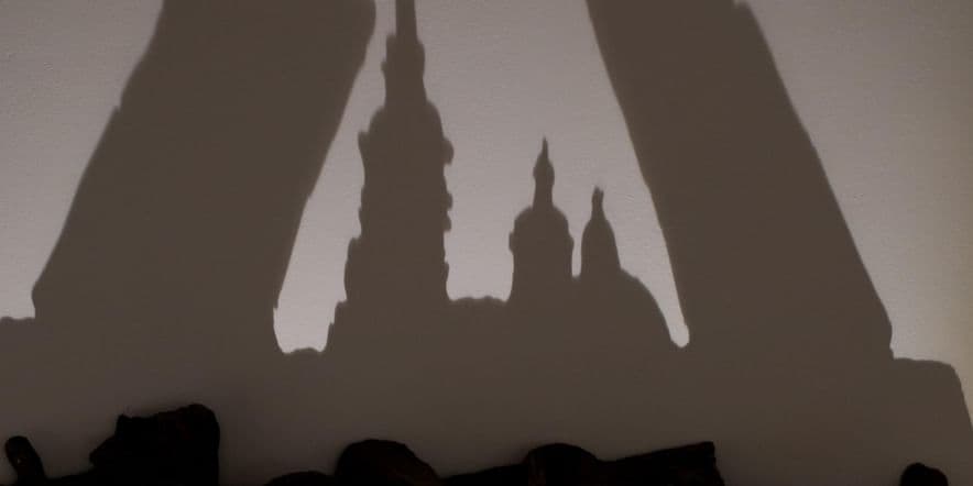 Основное изображение для события Выставка «Петербург теней»
