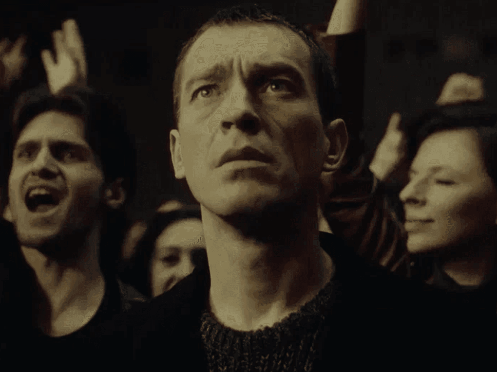 Кадр из художественного фильма Семена Серзина «Рыжий» (2023)