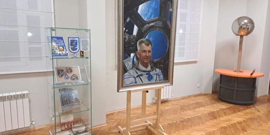 Основное изображение для события Полнокупольная программа «Космическая история России»