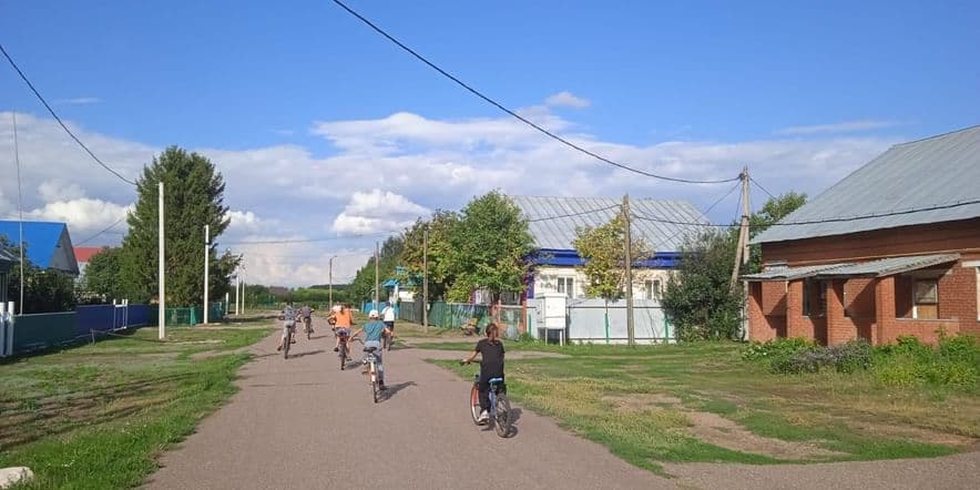 Основное изображение для события Пробег на велосипеде, посвященный Дню России «Россия наш общий дом»