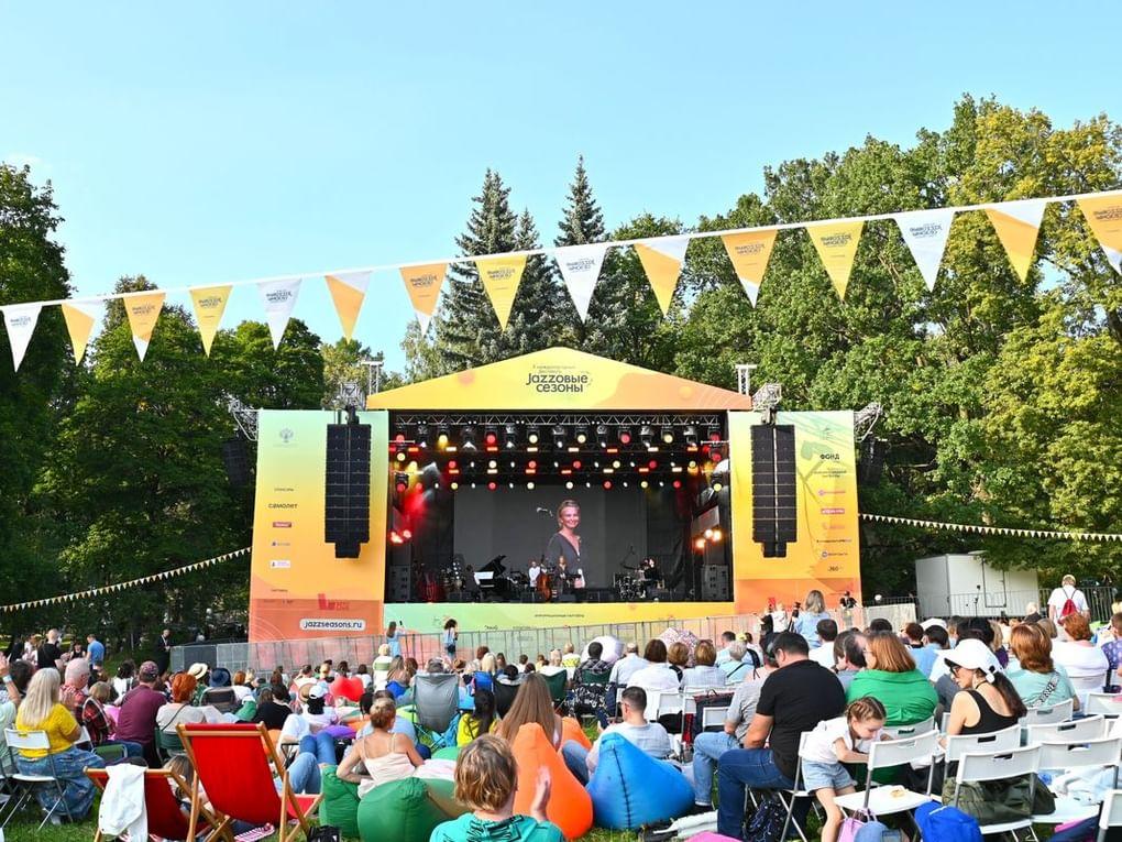 Фестиваль «Jazzовые сезоны»﻿. Государственный музей-заповедник «Архангельское», Красногорск, Московская область
