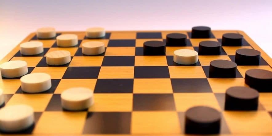 Основное изображение для события Турнир по шашкам «Твой ход»