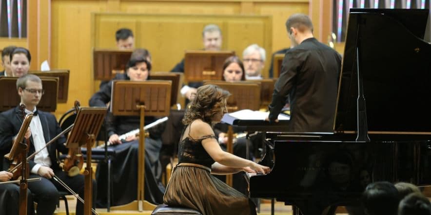 Основное изображение для события Концерт «Кубанский симфонический оркестр и Софья Бугаян»