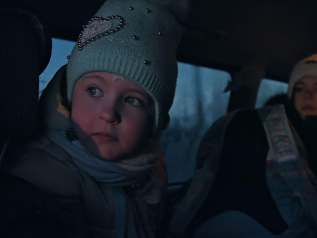 Кадр из художественного фильма Юлии Бобковой «Беглецы» (2022)