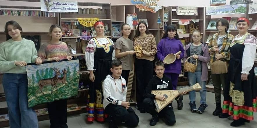Основное изображение для события Тематическая экскурсия «Музыкальный символ России»