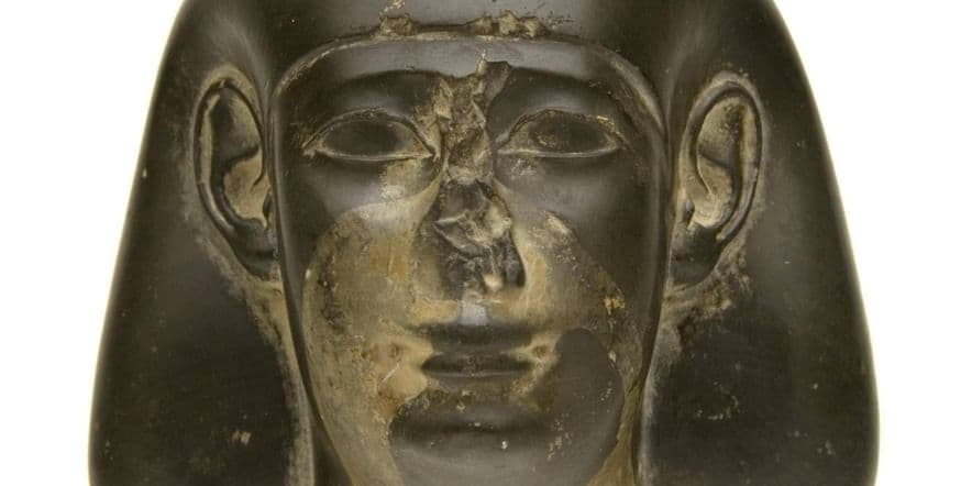 Основное изображение для события «Голова статуи вельможи» — выставка одного предмета