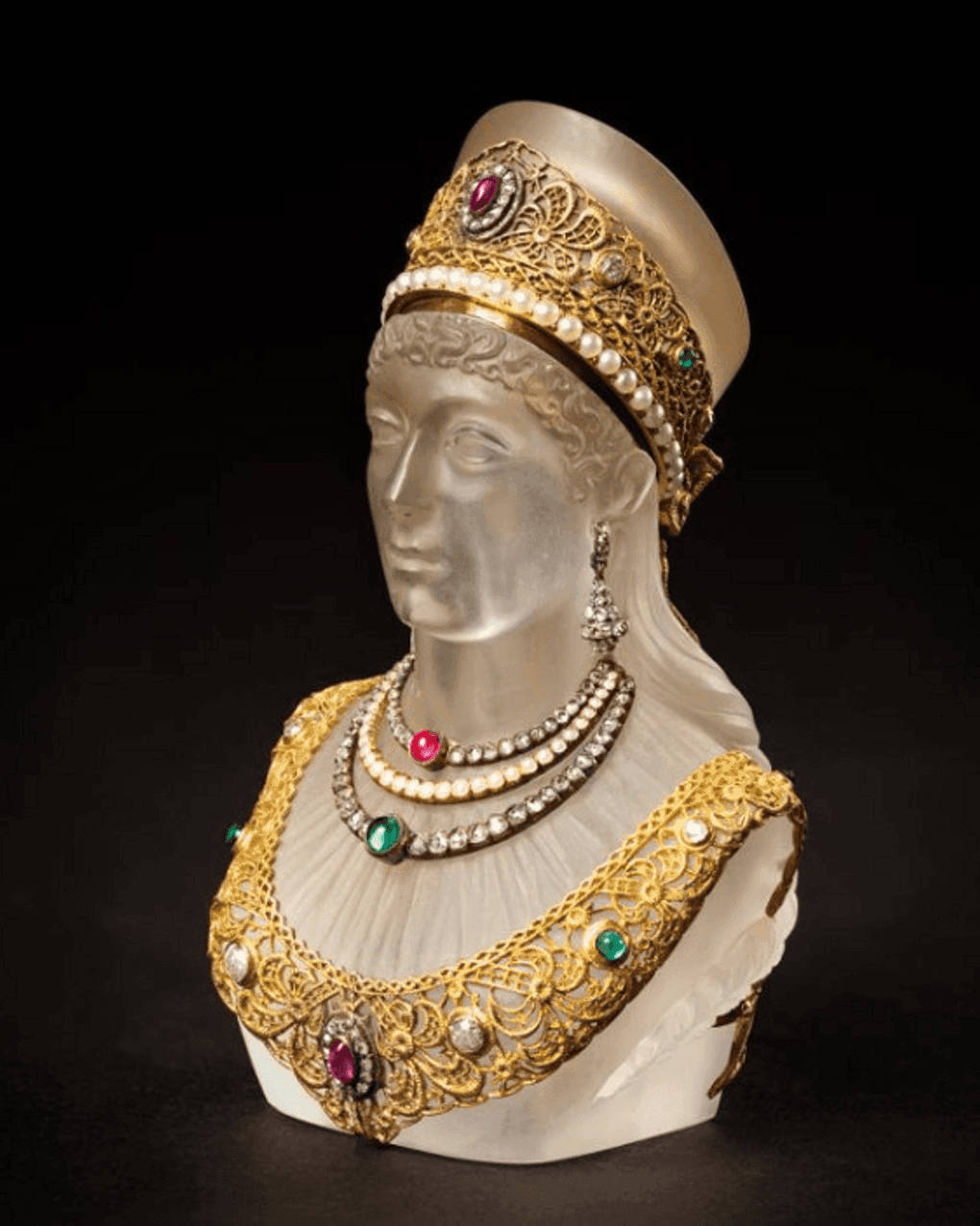 Флакон для духов. Ювелирный дом Boucheron (Ф. Бушерон). Последняя четверть XIX века. Выставка «Очарование красоты», Государственный исторический музей, Москва