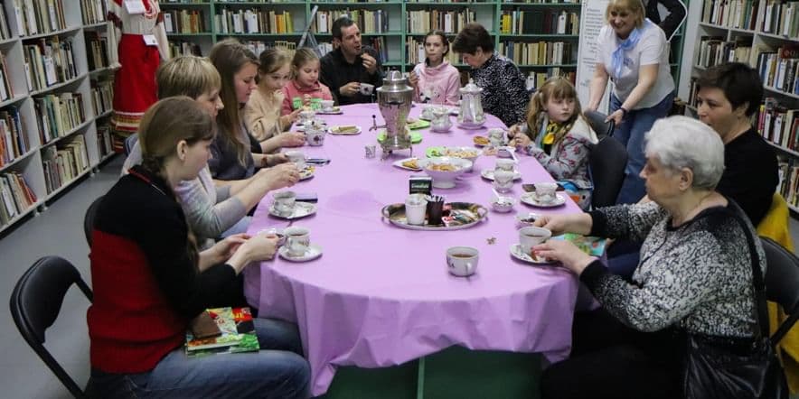 Основное изображение для события Праздничная программа «День семьи в Есенинке»