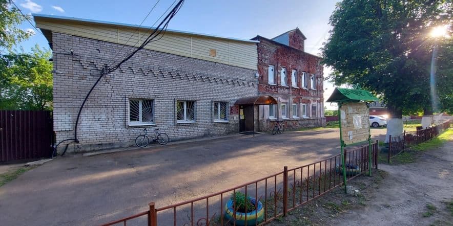Основное изображение для учреждения Зареченский сельский дом культуры