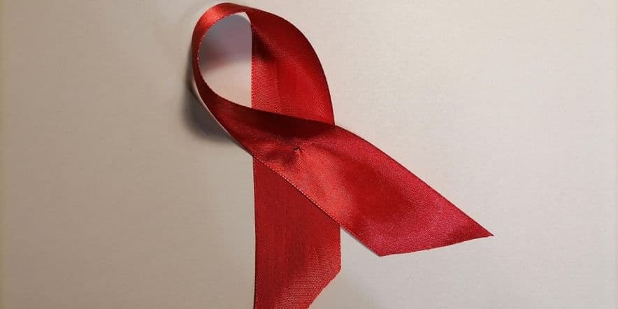 Основное изображение для события Акция «Красная ленточка», посвященная Международному Дню памяти умерших от СПИДа