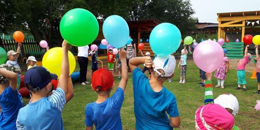 Основное изображение для события Конкурсно-игровая программа «День воздушного шарика»