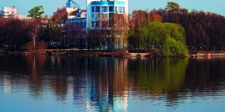 Основное изображение для события Экскурсия «Архитектурная палитра Екатеринбурга»