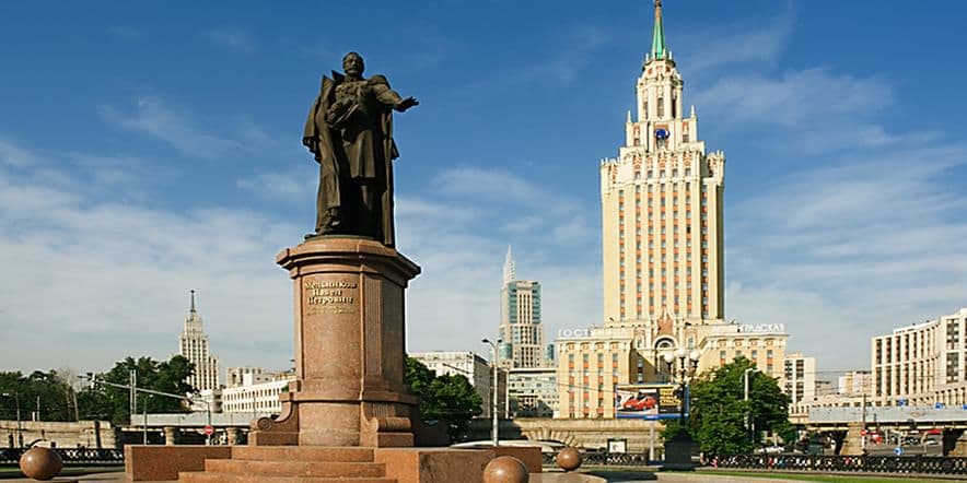 Основное изображение для учреждения Высотное здание на Комсомольской площади (гостиница «Ленинградская)